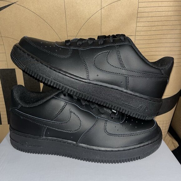 NEW Nike Air Force 1 Low LE Black 2021 GS DH2920-001 Women's Size 7 / 5.5Y - Picture 1 of 6